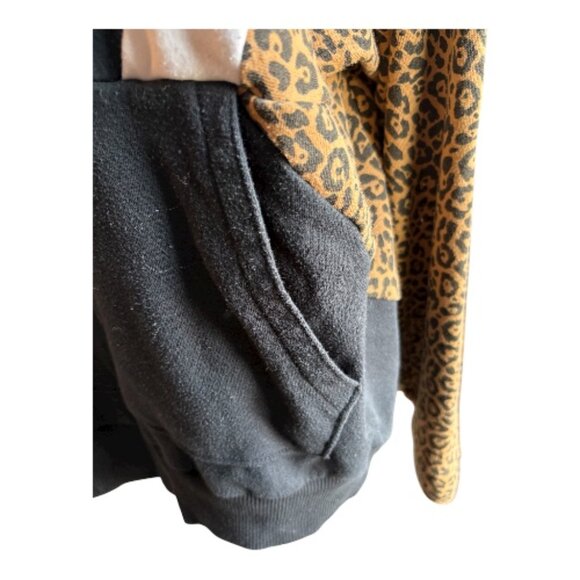 American Eagle Quarter Zip Pullover Sweatshirt Leopard Print (2371) - Picture 2 of 3